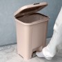 Відро для сміття з кришкою та педаллю BIN-03 18L BEIGE